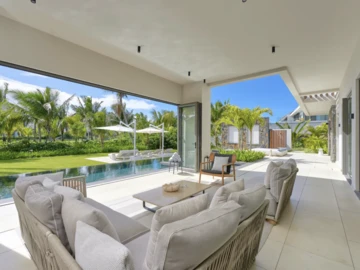 6 Bedroom Villa