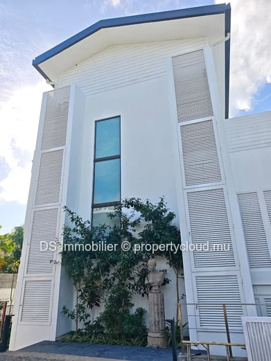 Beachfront Apartment For Rent – Pointe Aux Canonniers - North