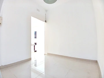 8 Bedroom House
