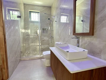 4 Bedroom Villa