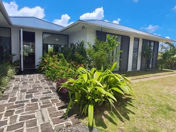 4 Bedroom Villa