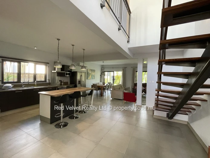 Maison de ville moderne de 3 chambres à louer à Trianon | Résidence sécurisée