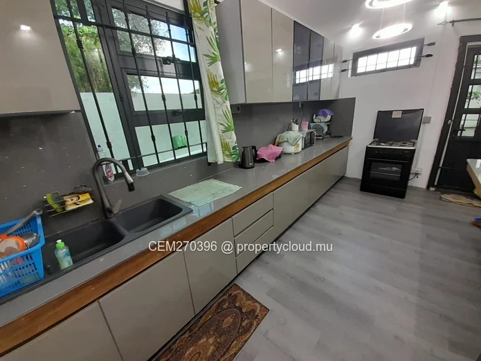 Maison familiale spacieuse à louer - Curepipe