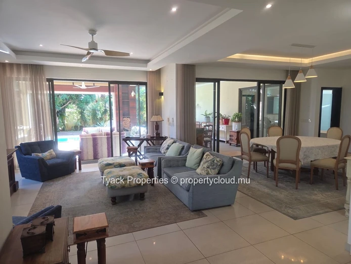 3-Bedroom PDS Villa with Private Pool and Office in Mauritius