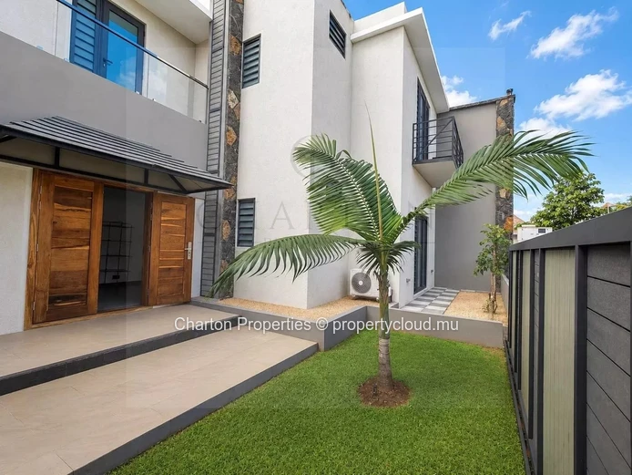 4-bedroom villa with private pool, near the beaches of Grand Baie