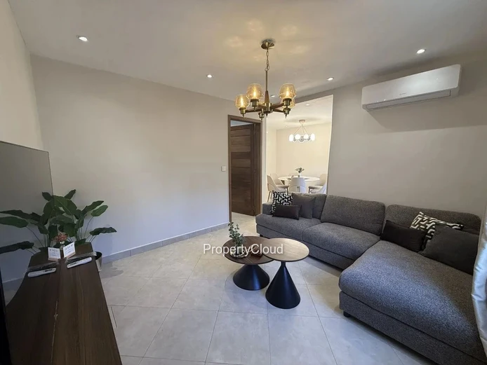 À Louer - Duplex De 3 Chambres - Grand Baie
