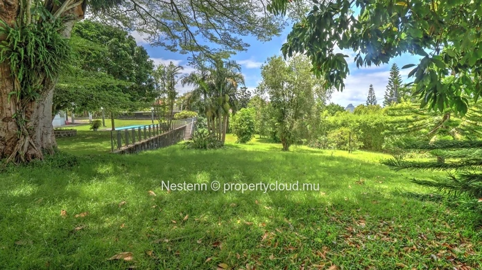 Propriété exceptionnelle de 5 800 m²