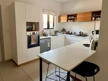 4 Bedroom Townhouse, Duplex