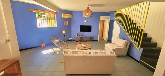 A louer : Maison de type townhouse, meublée et équipée de 118 m² à Bain Boeuf