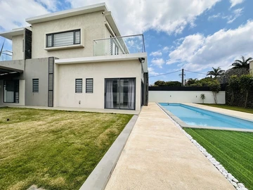 4 Bedroom Villa