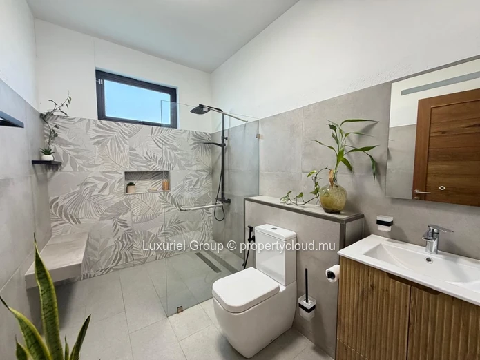  Contemporary Villa for Long-Term Rent in Grand Baie