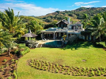 Dream Villa at Heritage villas Valriche: Luxury, Ocean & Golf Views