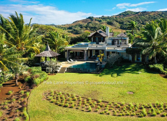 Dream Villa at Heritage villas Valriche: Luxury, Ocean & Golf Views