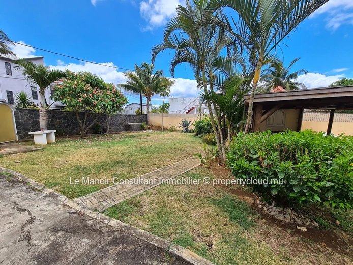 Villa de 5 chambres avec piscine à vendre à Bambous