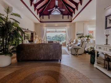 4 Bedroom Villa