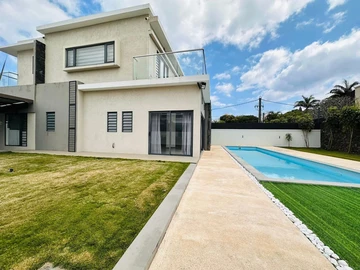 4 Bedroom Villa