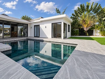 4 Bedroom Villa