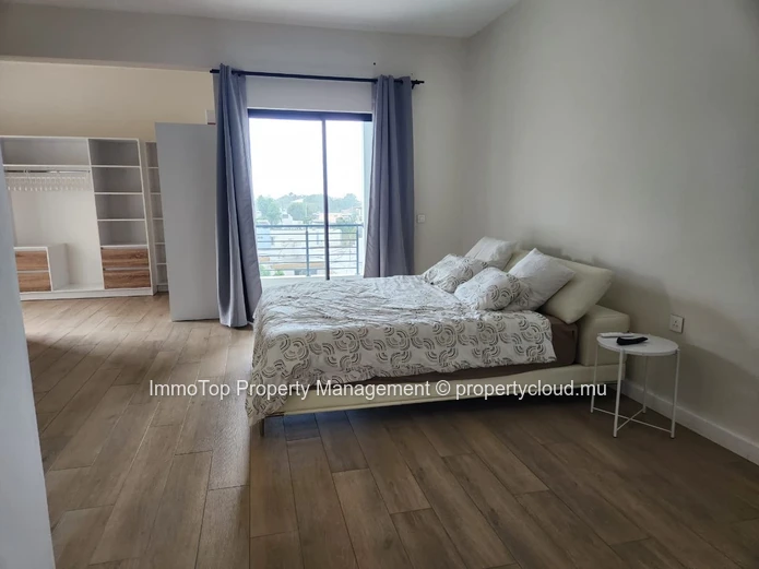 Appartement de 3 chambres au centre de QUATRE BORNES, proche de la station de métro Victoria
