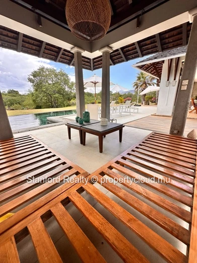 Villa à vendre - 5 chambres, Tamarina Golf Estate, Tamarin, côte Ouest