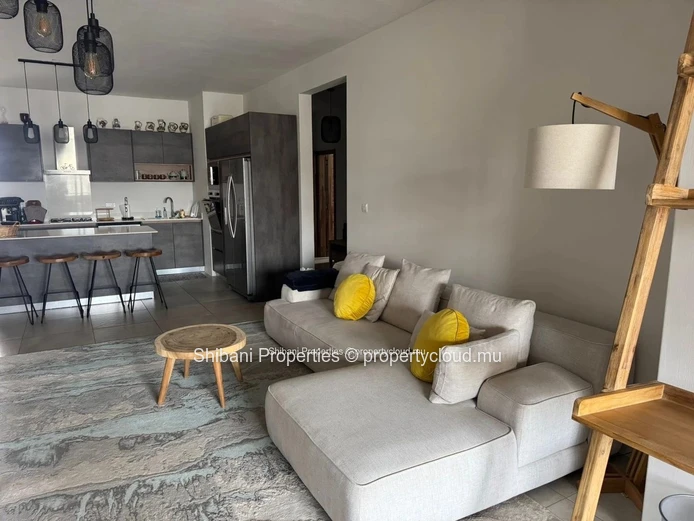 Appartement au Dernier Étage avec Toit-Terrasse Privé