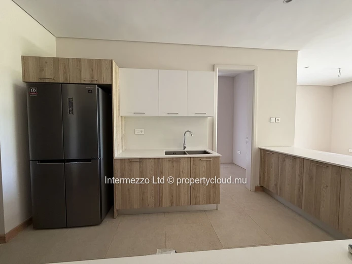 Appartement RDC 4 chambres en suite, parc privé à Belle Vue — Accessible aux étrangers