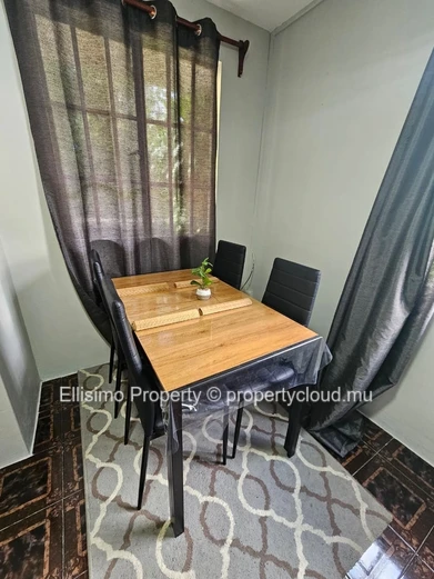 For Rent – Cozy 2-Bedroom Apartment in Calodyne