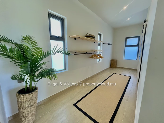 Modern Living in Mont Choisy – 3-Bedroom Villa with Pool