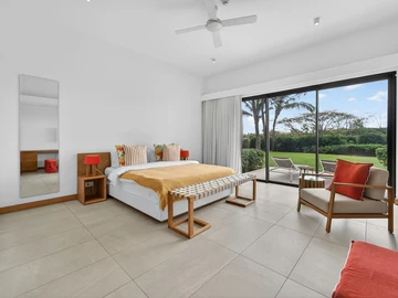 5 Bedroom Villa