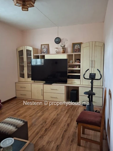 Traditional single-storey villa in La Marie with 3 bedrooms 2 bathrooms separate kitchen TV room garage and fenced ga...