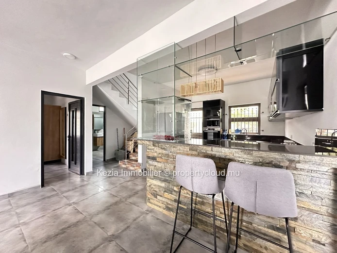 Modern Duplex Near The Beach