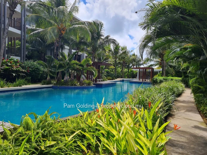 Appartement Spacieux avec Superbe Vue sur le Parcours de Golf – Mont Choisy Le Golf
