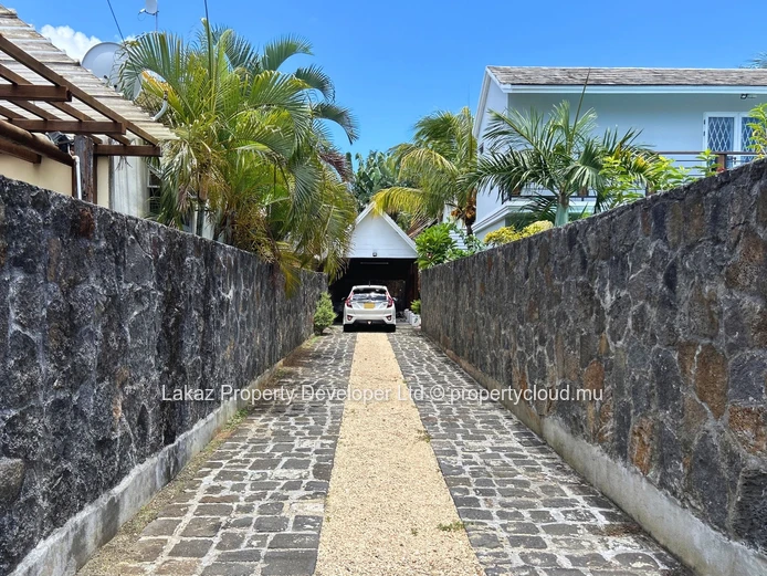 Maison meublée 4 chambres avec piscine à Pointe aux Canonniers