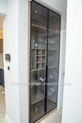 Propriété hors du commun en location meublée disponible en Morcellement sécurisé à Cascavelle. 4 chambres en-suite ma...