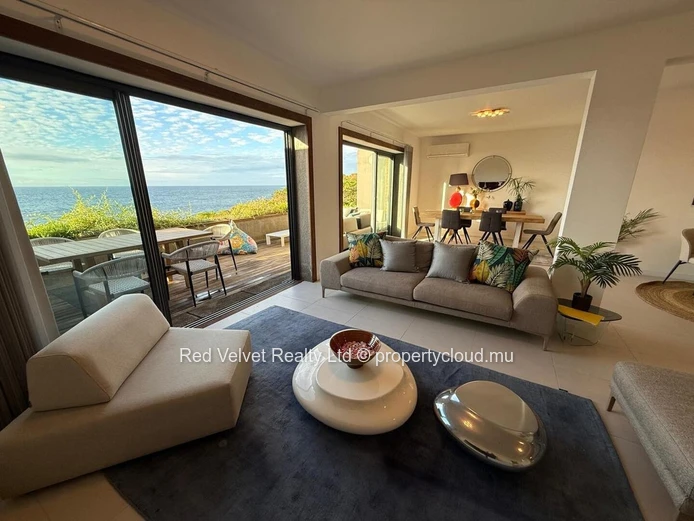 Penthouse meublé en front de mer avec vue sur l'océan à vendre — Flic en Flac