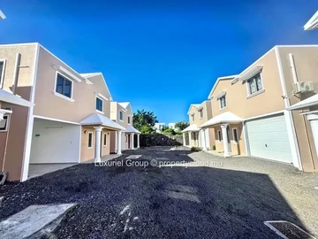 3 Bedroom Townhouse, Duplex