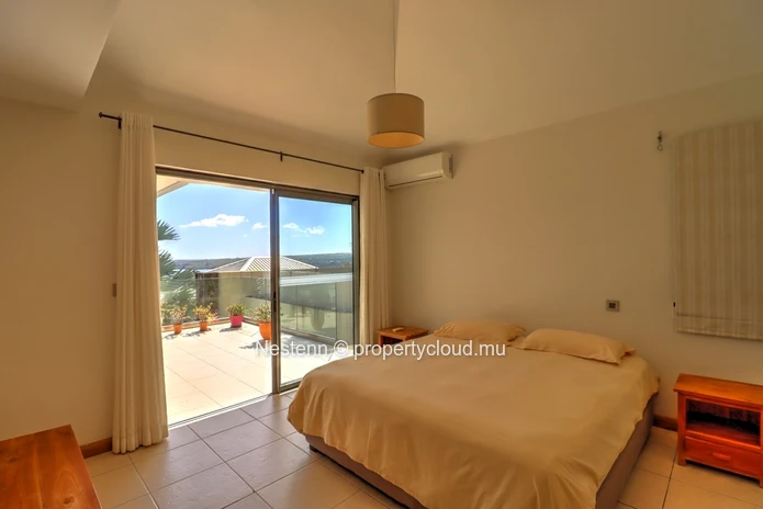 Fantastique villa de 5 chambres avec vue panoramique sur la mer 