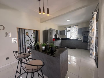 4 Bedroom Villa