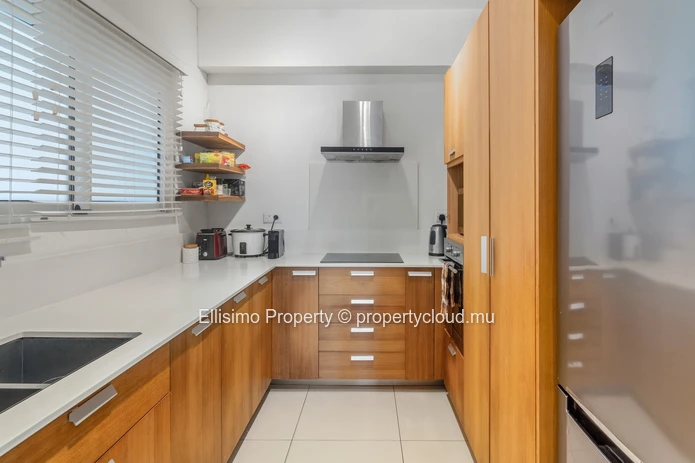 FOR RENT | Beach Access Sea View Apartment | Cap Malheureux