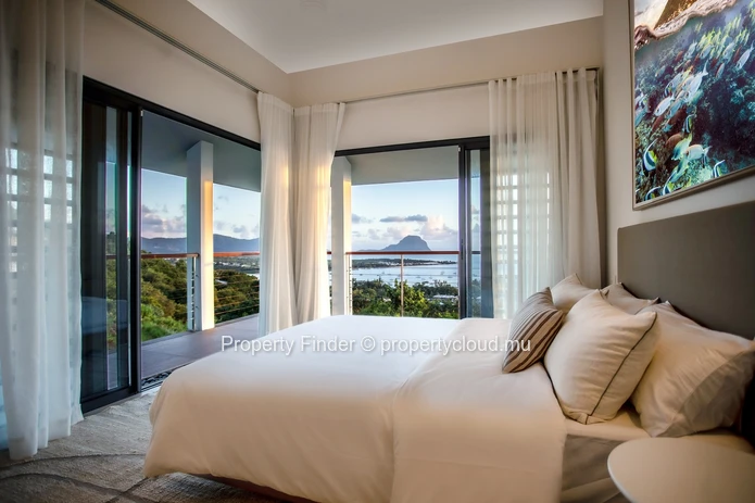 Luxurious 4-Bedroom Villa with Breathtaking Le Morne Views