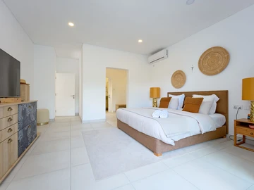 3 Bedroom Apartment
