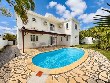 4 Bedroom Villa