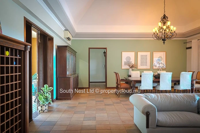 Villa de Luxe d'Exception à Tamarin | Domaine Golfique Privé & Art de Vivre Exclusif