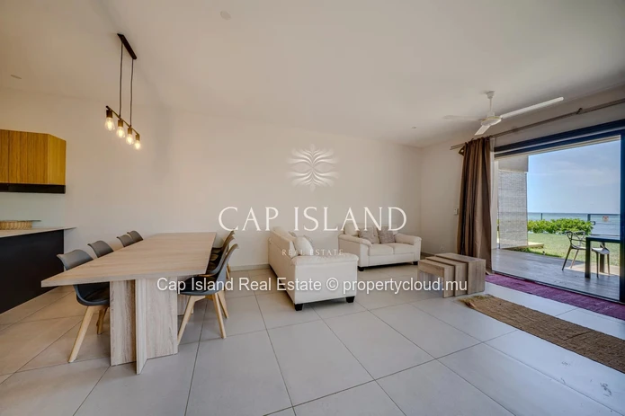 Appartement 3 chambres en première ligne pieds dans l’eau