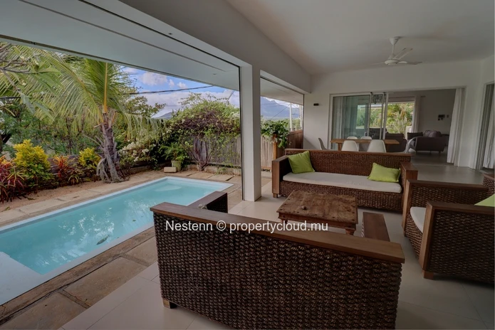 Luxueuse villa de 4 chambres dans un emplacement recherché à l'ouest de l'île.