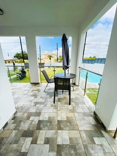 Exclusivité Rare à Pérybère : Appartement de Standing avec Grand Jardin Privé