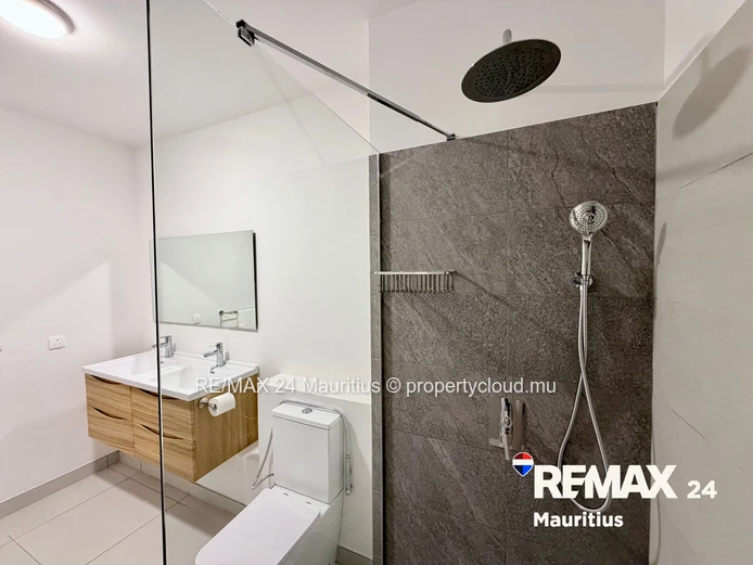 Contemporary & Stylish New Apartment in Moka