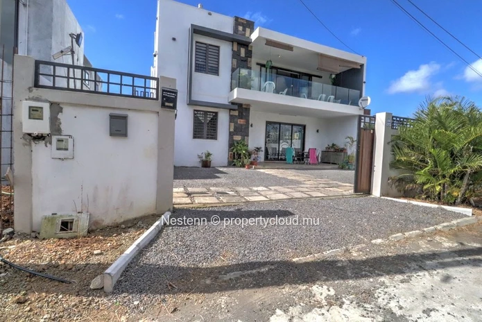 Live in a beautiful new 3-bedroom apartment