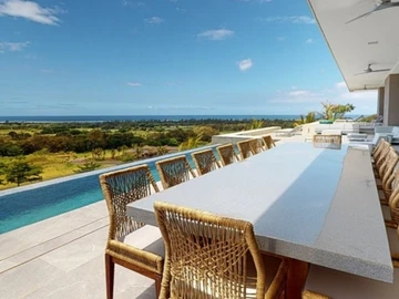 5 Bedroom Villa