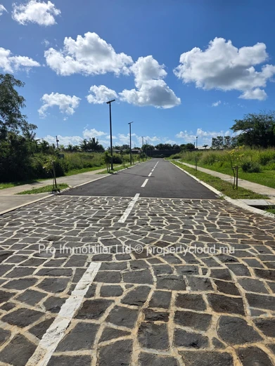 La Salette Estate . 3 TERRAINS RESIDENTIEL À VENDRE ,NOUVEAU MORCELLEMENT SÉCURISÉ À GRAND BAIE