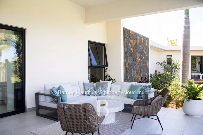 BEAU CHAMP – Villa familiale avec toit-terrasse et vue golf – 3 chambres